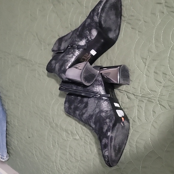 Black and Silver Boots - Picture 2 of 3